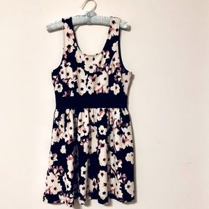 3 FOR $15!!! JUST REDUCED Pretty Navy and Floral Dress
